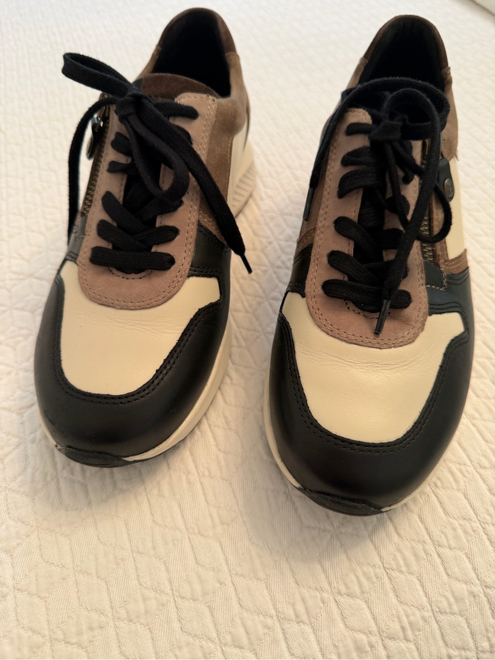 Mephisto Black Cream Taupe Colorblock Lace-Up Sneakers